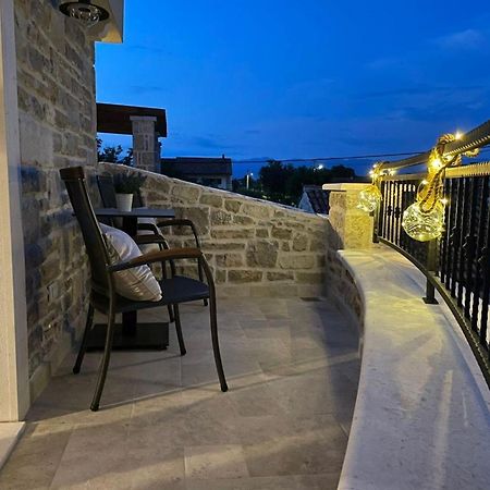 Castello Exclusive Rooms With Breakfast - By Ta Leut Agency Privlaka  Esterno foto