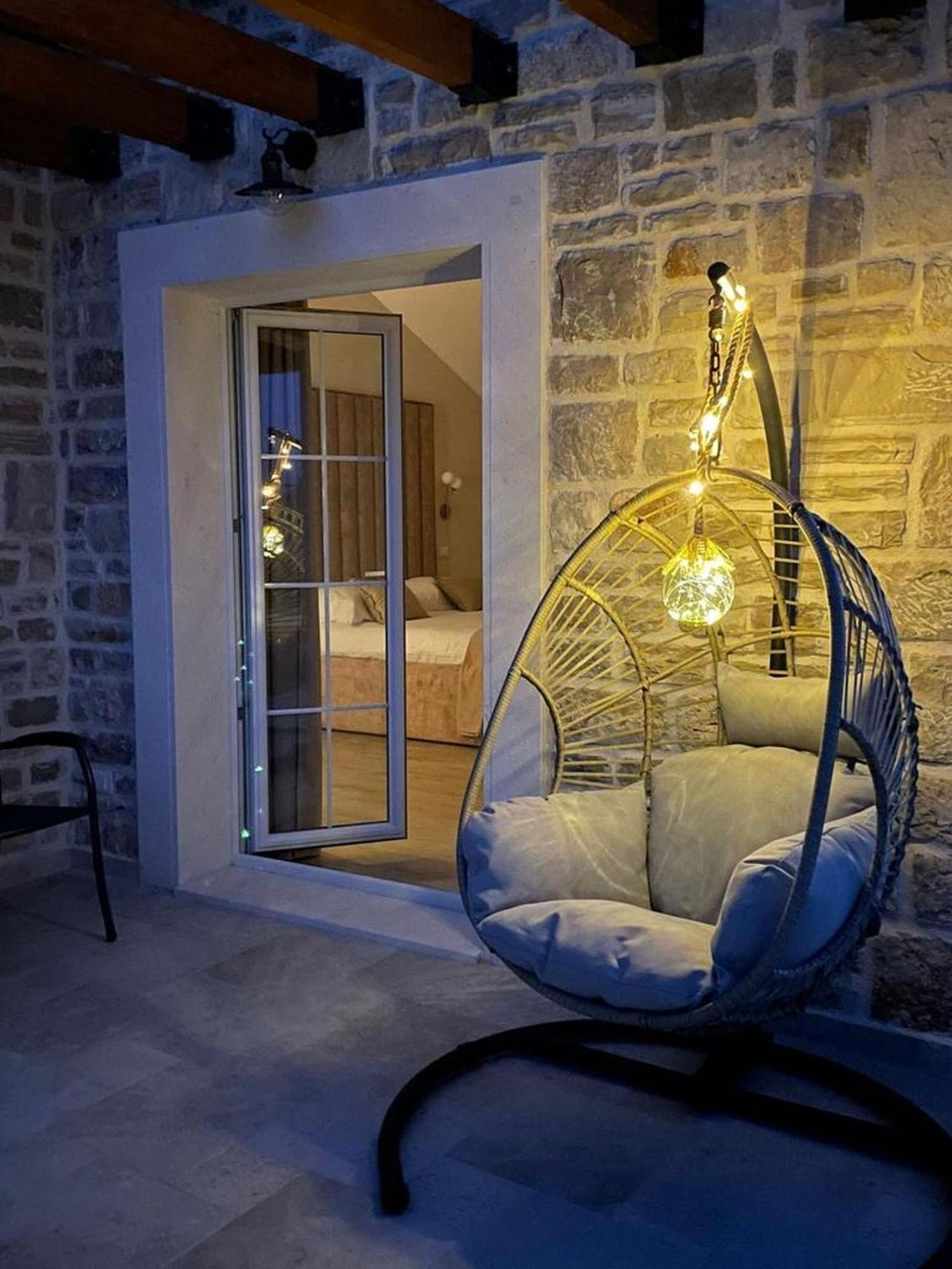 Castello Exclusive Rooms With Breakfast - By Ta Leut Agency Privlaka  Esterno foto
